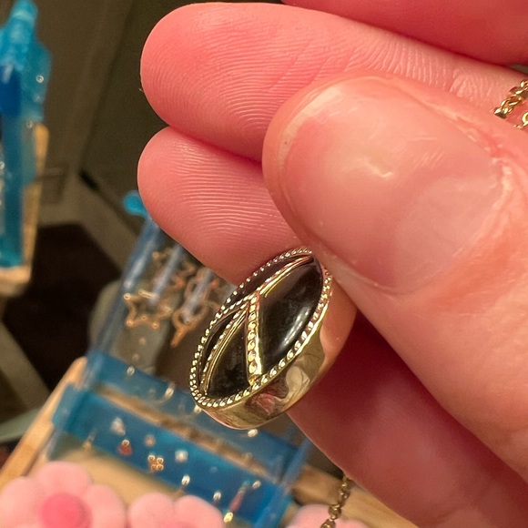 Black and Gold Peace Sign Kendra Scott Necklace - Picture 10 of 11